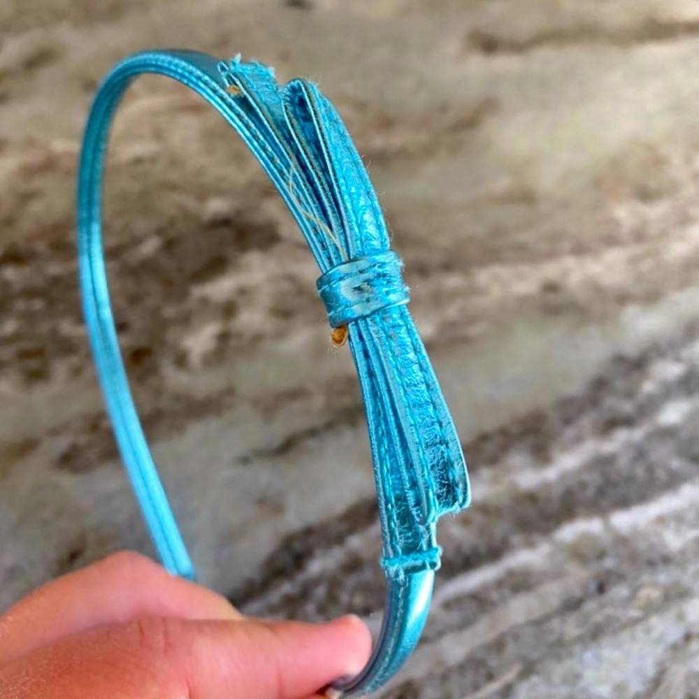 Old navy thin blue shiny headband